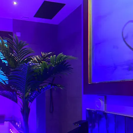 Serenity - Bonheur Love hotel *